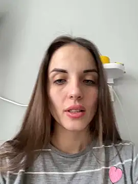 AmiLavs online show from March 6, 2025, 10:41 am