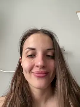 AmiLavs online show from March 22, 2025, 11:42 am