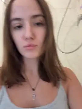 Snapshot of EmilyWi_ chatting on October 1, 2025, 2:23 pm EmilyWi online show from October 1, 2025, 2:23 pm