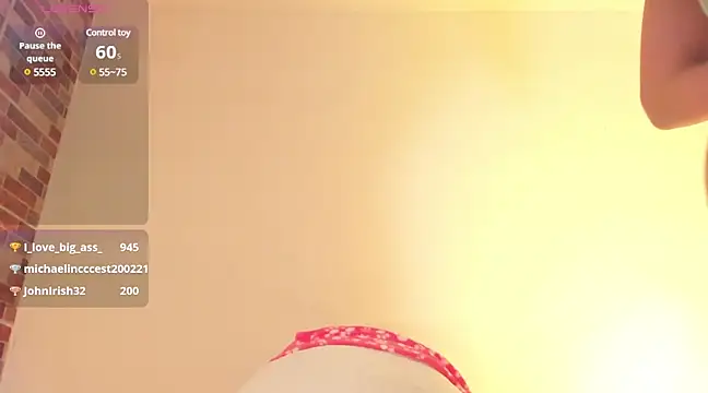 Snapshot of ana_sofia1_ chatting on January 1, 2025, 4:50 am ana sofia1 online show from January 1, 2025, 4:50 am