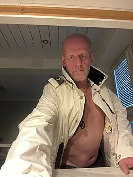 malematureisbest online show from February 14, 2026, 4:48 pm