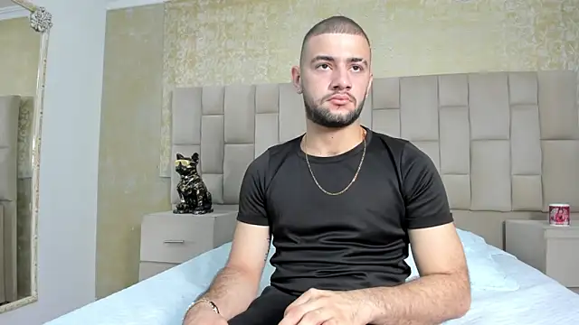 Snapshot of MaximusDick1_ chatting on November 9, 2025, 3:38 am MaximusDick1 online show from November 9, 2025, 3:38 am