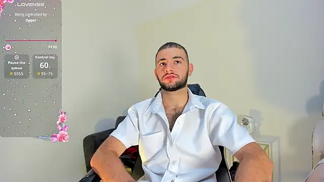 Snapshot of MaximusDick1_ chatting on July 16, 2026, 11:49 am MaximusDick1 online show from July 16, 2026, 11:49 am