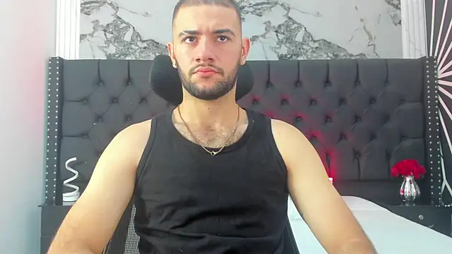 Snapshot of MaximusDick1_ chatting on July 21, 2026, 12:07 pm MaximusDick1 online show from July 21, 2026, 12:07 pm