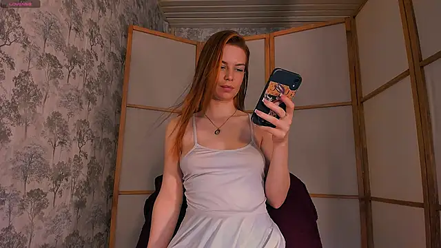 Snapshot of the_perfectgirl chatting on March 20, 2025, 12:43 pm the perfectgirl online show from March 20, 2025, 12:43 pm