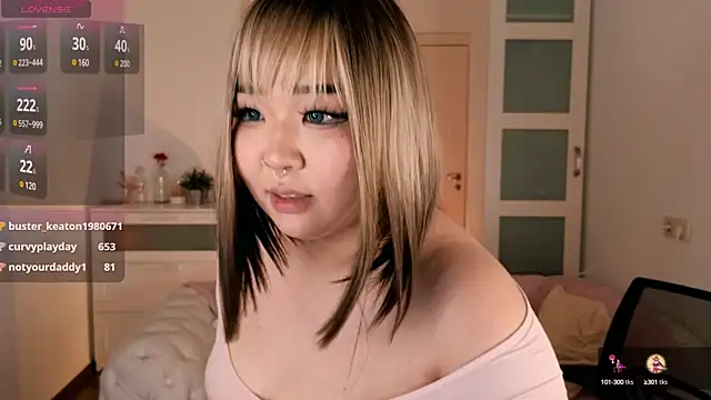 Snapshot of mei_honey_ chatting on December 9, 2024, 12:08 pm mei honey online show from December 9, 2024, 12:08 pm