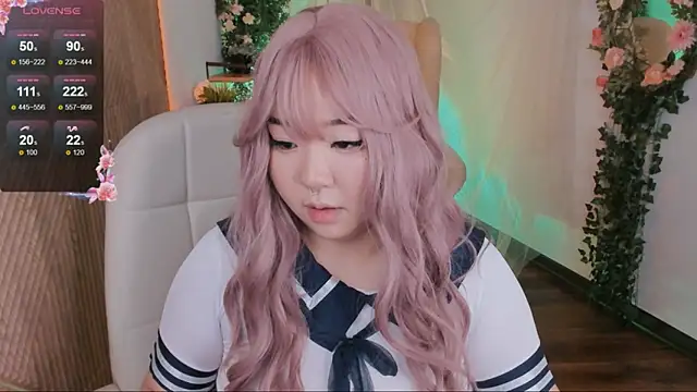 Snapshot of mei_honey_ chatting on December 15, 2024, 1:54 pm mei honey online show from December 15, 2024, 1:54 pm