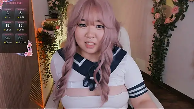 Snapshot of mei_honey_ chatting on December 15, 2024, 8:04 pm mei honey online show from December 15, 2024, 8:04 pm