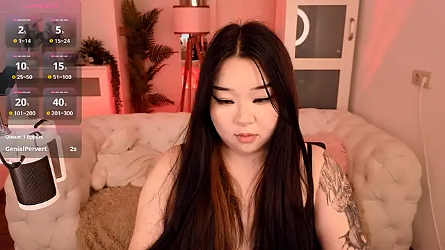 Snapshot of mei_honey_ chatting on February 1, 2025, 7:44 pm mei honey online show from February 1, 2025, 7:44 pm