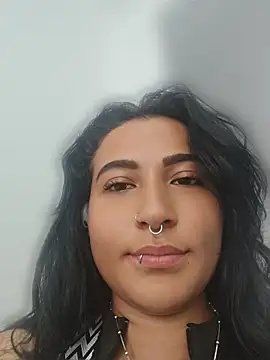 Snapshot of Pauilina chatting on May 13, 2026, 3:09 pm Pauilina online show from May 13, 2026, 3:09 pm