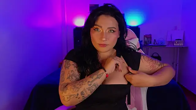 Pauilina online show from August 5, 2026, 7:49 pm