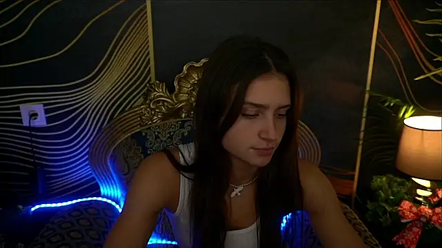 Snapshot of ValeryRoyale chatting on December 12, 2024, 2:22 pm ValeryRoyale online show from December 12, 2024, 2:22 pm