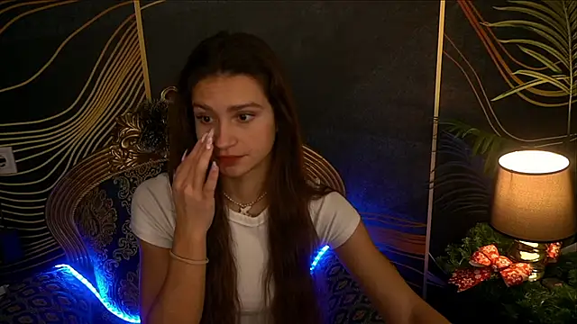 Snapshot of ValeryRoyale chatting on December 24, 2024, 10:55 am ValeryRoyale online show from December 24, 2024, 10:55 am