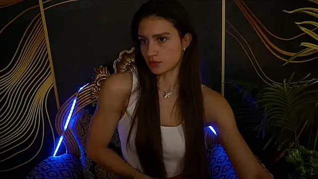 Snapshot of ValeryRoyale chatting on February 1, 2025, 9:00 am ValeryRoyale online show from February 1, 2025, 9:00 am