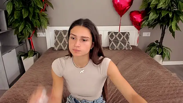 Snapshot of ValeryRoyale chatting on March 9, 2025, 9:46 am ValeryRoyale online show from March 9, 2025, 9:46 am