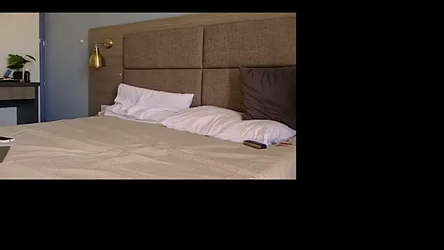 Snapshot of ValeryRoyale chatting on September 21, 2025, 10:17 am ValeryRoyale online show from September 21, 2025, 10:17 am