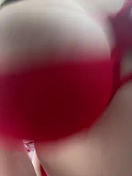 KarinaCelinne online show from March 5, 2026, 12:01 pm