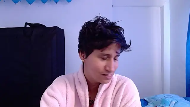 Snapshot of Im_Milan_Rs chatting on June 1, 2026, 1:35 pm Im Milan Rs online show from June 1, 2026, 1:35 pm