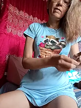 Snapshot of NanitaFun chatting on April 1, 2026, 8:28 pm NanitaFun online show from April 1, 2026, 8:28 pm