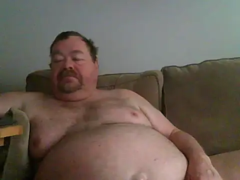Snapshot of hitman_35 chatting on May 13, 2026, 2:36 pm hitman 35 online show from May 13, 2026, 2:36 pm