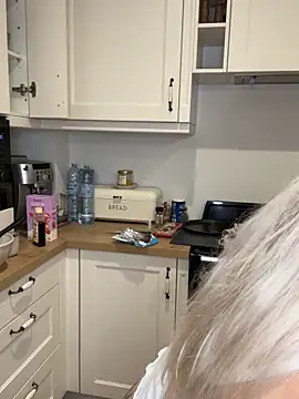 Snapshot of carlaaa chatting on September 14, 2025, 8:19 pm carlaaa online show from September 14, 2025, 8:19 pm