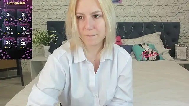 Snapshot of Jane_Broks chatting on January 17, 2025, 12:53 am Jane Broks online show from January 17, 2025, 12:53 am