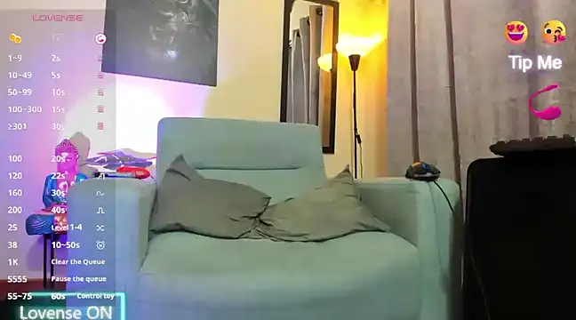 Snapshot of MattMeness chatting on January 10, 2025, 10:06 am MattMeness online show from January 10, 2025, 10:06 am