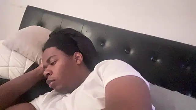 Snapshot of tokenkingtn chatting on December 15, 2025, 2:10 pm tokenkingtn online show from December 15, 2025, 2:10 pm