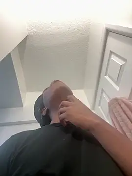 Snapshot of tokenkingtn chatting on January 8, 2026, 6:05 am tokenkingtn online show from January 8, 2026, 6:05 am