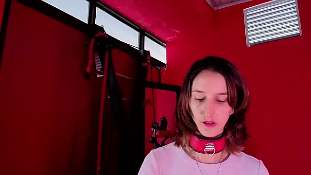 Snapshot of Ambar_Roux_ chatting on June 2, 2026, 12:51 pm Ambar Roux online show from June 2, 2026, 12:51 pm
