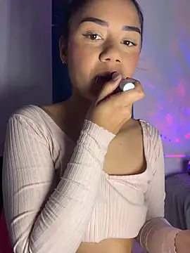  Luana online show from March 21, 2025, 9:01 am