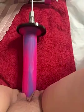 Snapshot of luisa1 chatting on November 28, 2025, 8:00 pm luisa1 online show from November 28, 2025, 8:00 pm