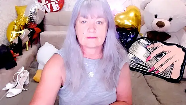SiberiabBerry online show from June 18, 2026, 2:56 am