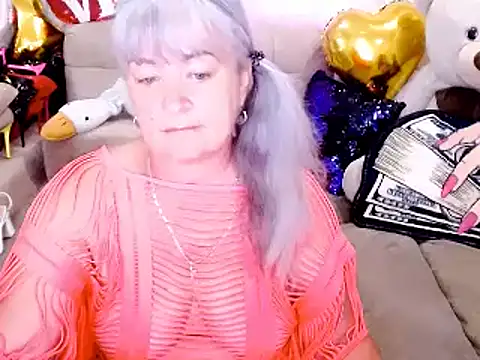 SiberiabBerry online show from June 25, 2026, 2:22 am