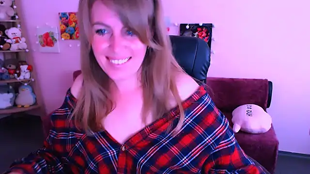 Snapshot of Hot_Milady chatting on June 3, 2026, 7:44 am Hot Milady online show from June 3, 2026, 7:44 am