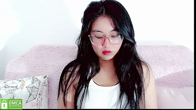 Snapshot of mariana_katto chatting on October 10, 2025, 3:11 pm mariana katto online show from October 10, 2025, 3:11 pm