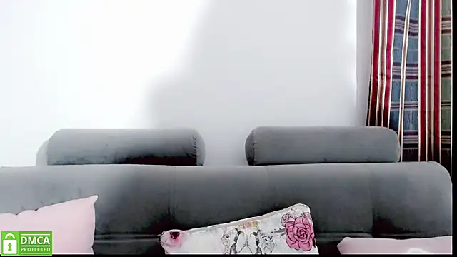 Snapshot of mariana_katto chatting on December 16, 2025, 6:57 pm mariana katto online show from December 16, 2025, 6:57 pm