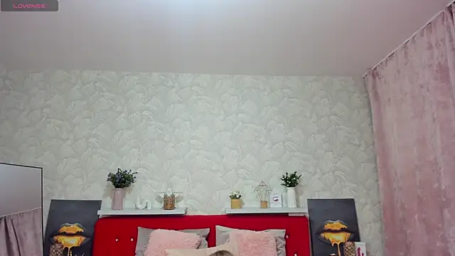 KattyPeachX online show from May 3, 2026, 1:22 am