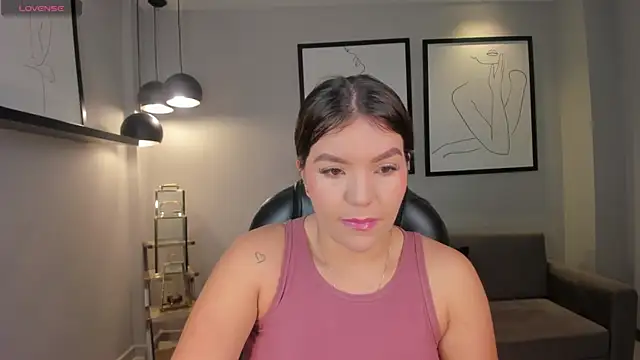 Snapshot of ValeriaRoldanX chatting on June 19, 2026, 11:36 am ValeriaRoldanX online show from June 19, 2026, 11:36 am