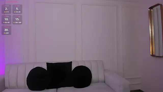 ValeriaRoldanX online show from June 20, 2026, 11:46 am