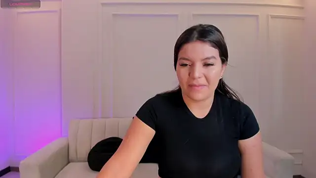 ValeriaRoldanX online show from July 23, 2026, 10:13 am