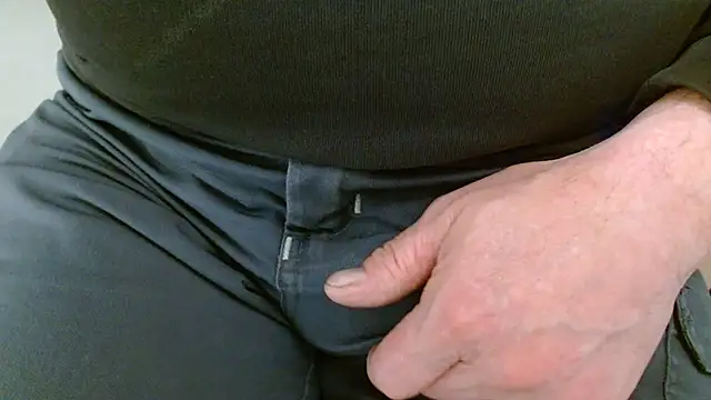 Snapshot of lovewalknaked chatting on November 22, 2025, 2:38 pm lovewalknaked online show from November 22, 2025, 2:38 pm