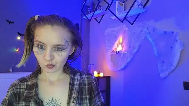 Snapshot of Your_Auggie chatting on October 24, 2025, 9:49 am Your Auggie online show from October 24, 2025, 9:49 am