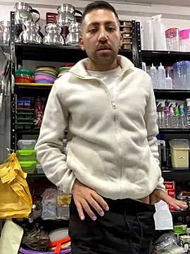 JuanZapata33 online show from October 23, 2025, 9:57 pm