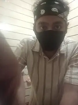 Snapshot of weeif chatting on April 4, 2026, 10:40 pm weeif online show from April 4, 2026, 10:40 pm