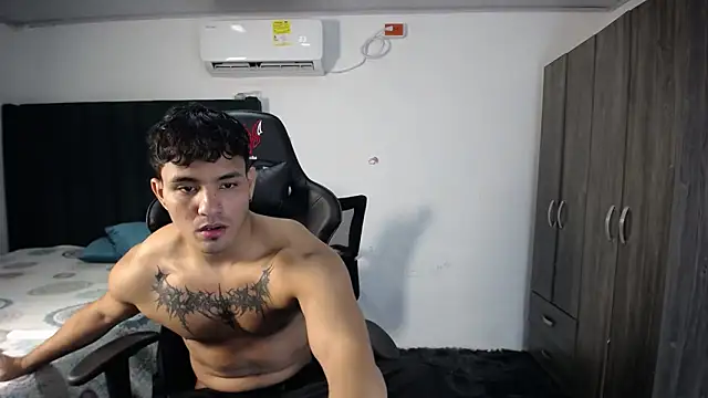 Snapshot of man_dur07 chatting on January 16, 2025, 8:46 pm man dur07 online show from January 16, 2025, 8:46 pm