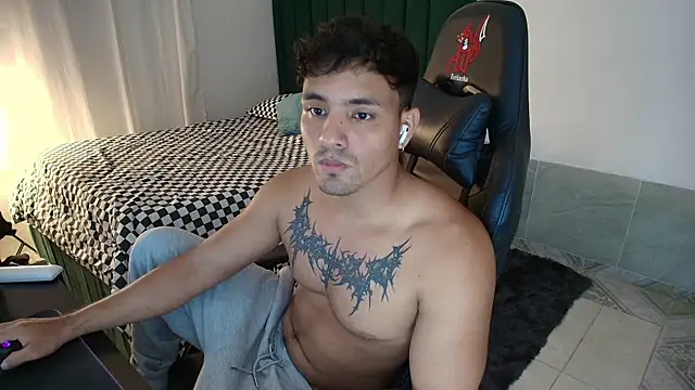 Snapshot of man_dur07 chatting on June 11, 2026, 12:32 am man dur07 online show from June 11, 2026, 12:32 am