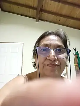 florecita69 online show from October 15, 2025, 2:22 am