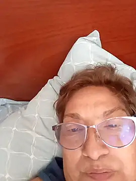 florecita69 online show from November 19, 2025, 12:16 pm