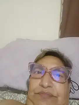 Snapshot of florecita69 chatting on June 18, 2026, 4:35 am florecita69 online show from June 18, 2026, 4:35 am
